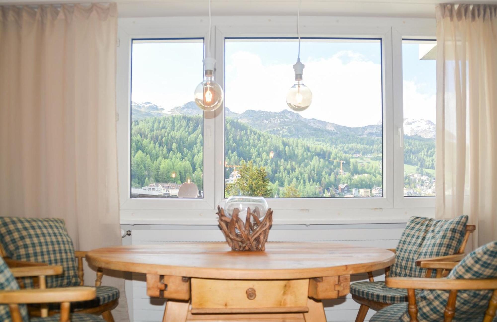 Swissme - Neu-Seeblick-Balkon-Parkplatz-Nahe Bergbahn Sankt Moritz Esterno foto